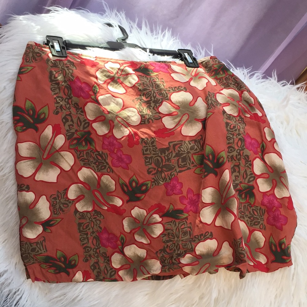 Skirt - skort